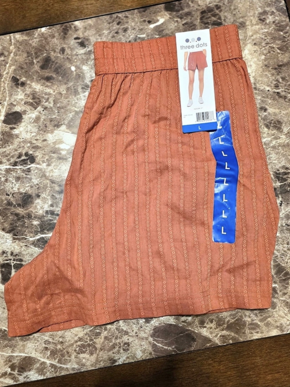 Three Dots Textured Pull-On Shorts High Waist Shorts Red Large